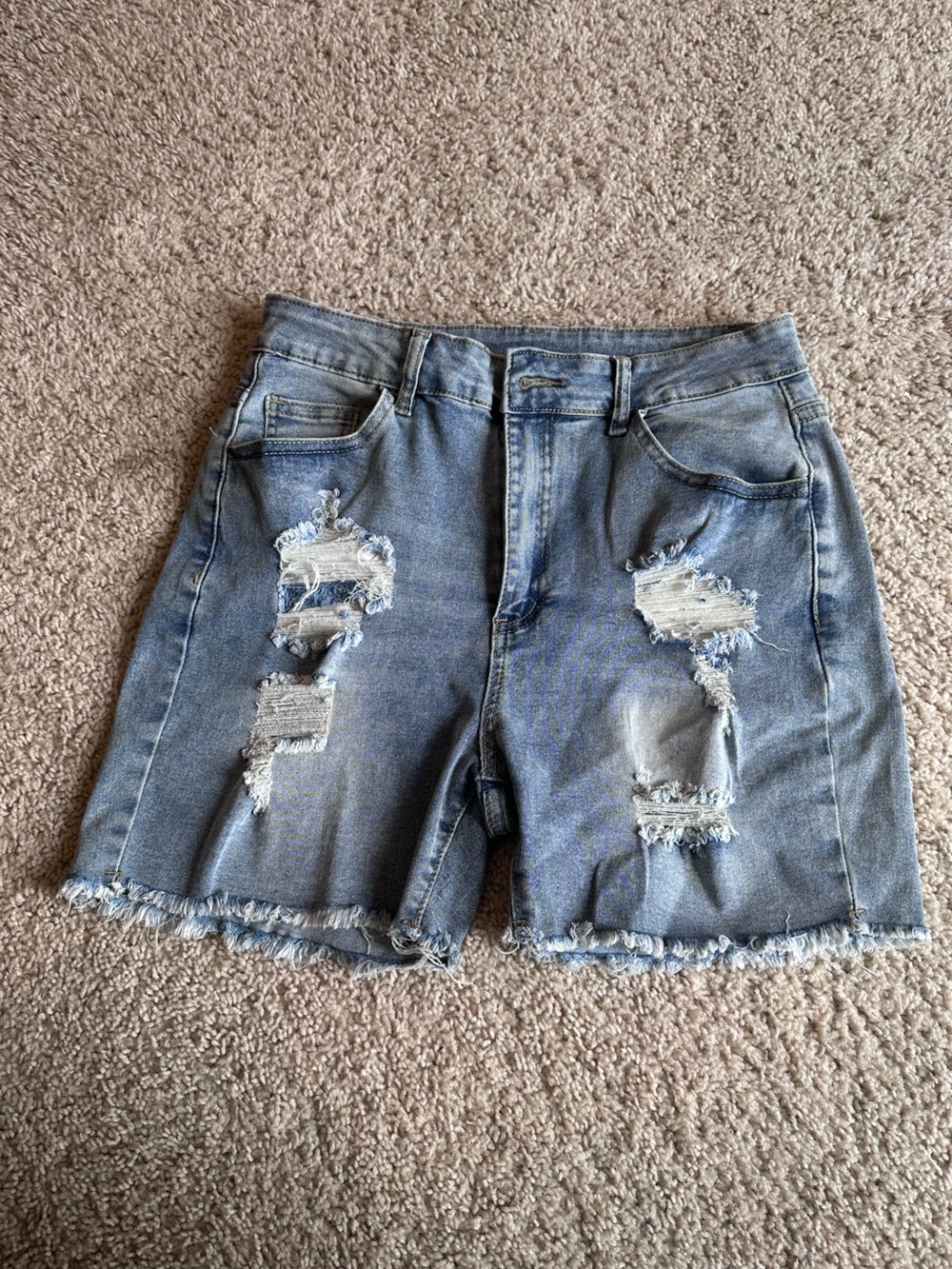 Washed Blue Distressed Denim Shorts Cut-off jean shorts 5” inseam frayed hem lrg